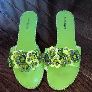 Sparkly Green Slight Heel